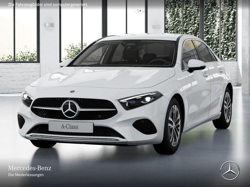 Gebraucht Mercedes A250 Advanced Plus 163 PS (119 kW) 2025 Weiß Limousine