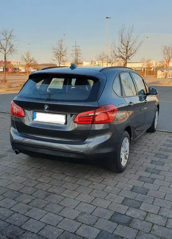 Gebraucht BMW 218 Active Tourer Advantage 150 PS (110 kW) 2017 Grau Van / Kleinbus