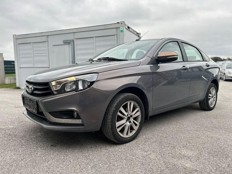Gebraucht 2018 Lada Vesta Limousine | 4.550 € (Guter Preis) - Bild 1/4