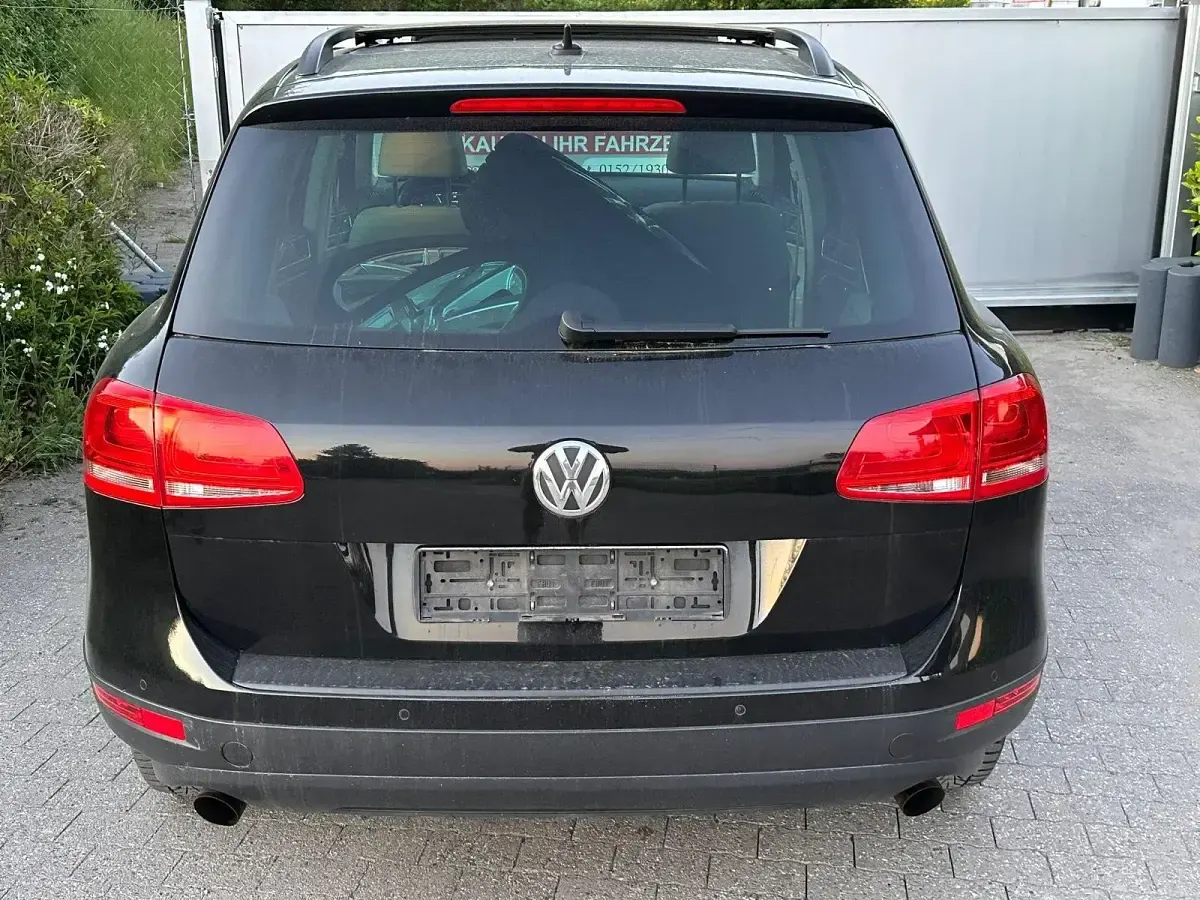 Gebraucht VW Touareg 204 PS (150 kW) 2012 Schwarz SUV