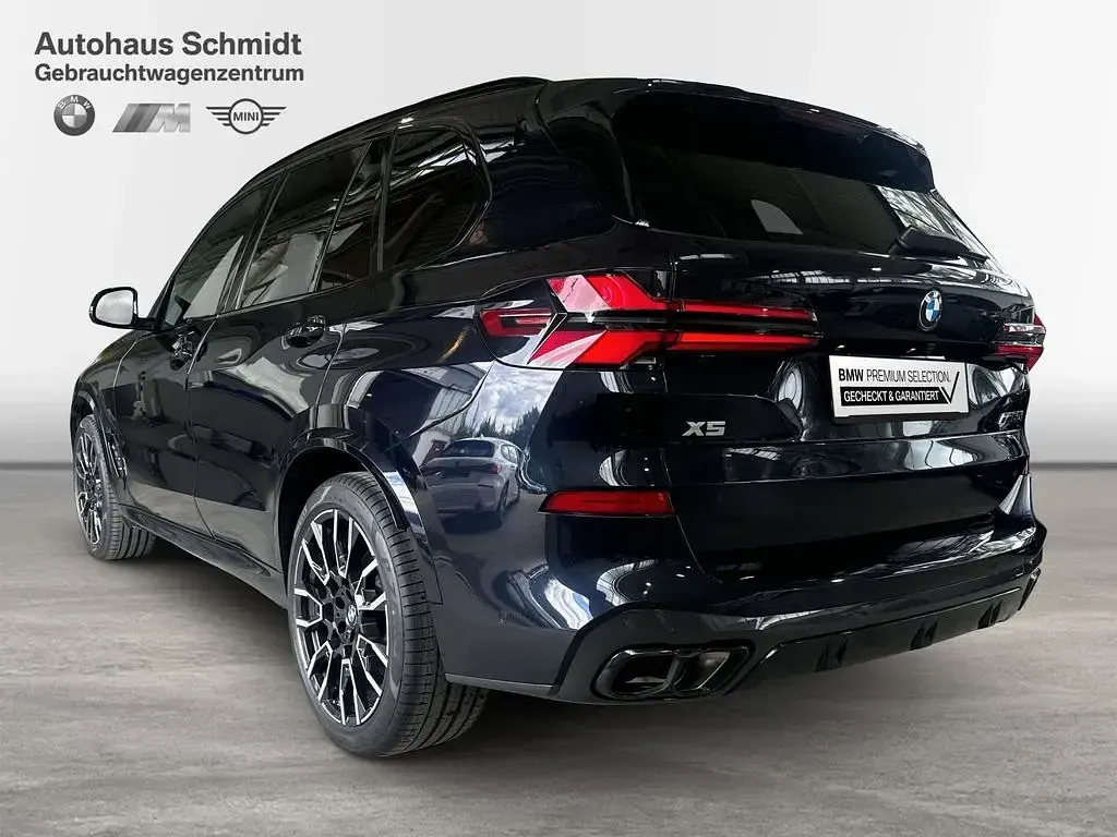 Gebraucht BMW X5 M Sport 530 PS (389 kW) 2025 M carbonschwarz SUV