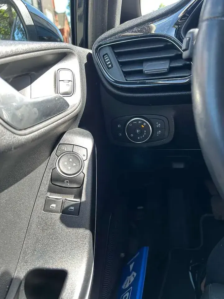 Gebraucht Ford Fiesta S 101 PS (74 kW) 2017 Schwarz Kleinwagen