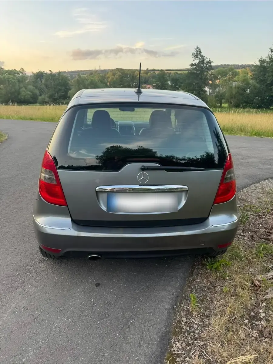 Gebraucht Mercedes A150 Avantgarde 95 PS (69 kW) 2008 Kleinwagen