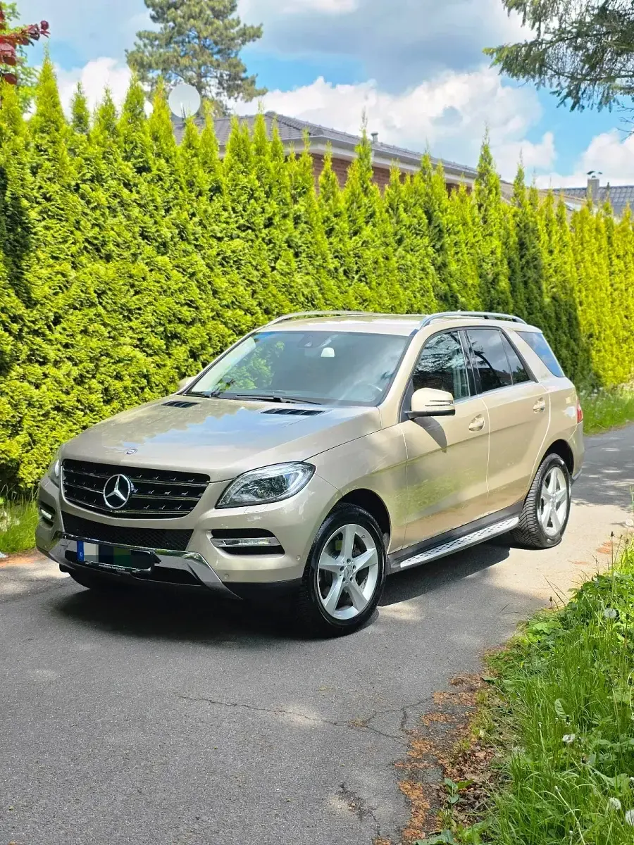 Gebraucht Mercedes ML350 Sport 258 PS (189 kW) 2012 Beige SUV