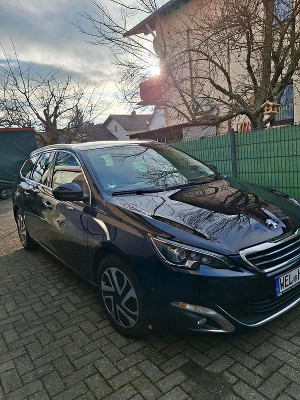 Gebraucht Peugeot 308 Allure 120 PS (88 kW) 2017 Blau Kombi