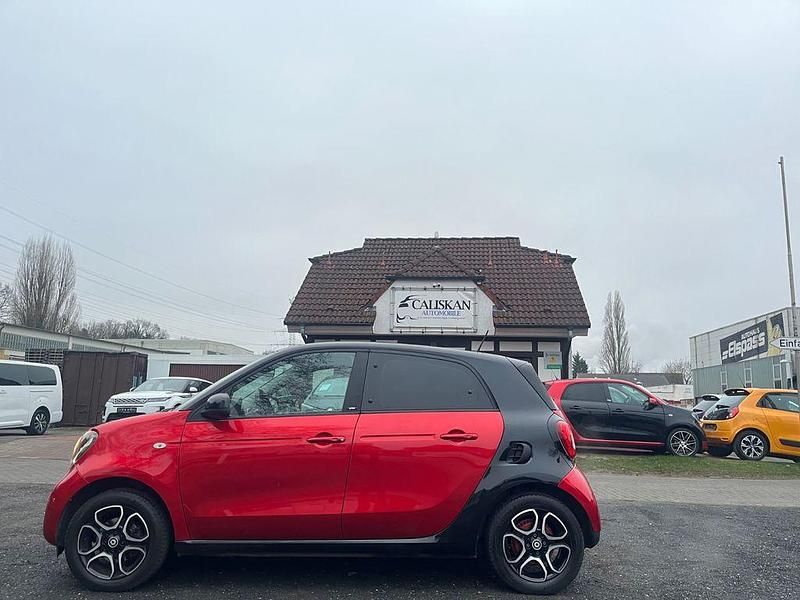 Rot Gebraucht 2018 Smart ForFour Prime Kleinwagen | 12.390 € (Fairer Preis) - Bild 1/4