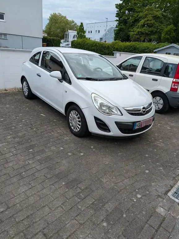 Usata Opel Corsa Active 69 CV (50 kW) 2013 Bianco Utilitaria