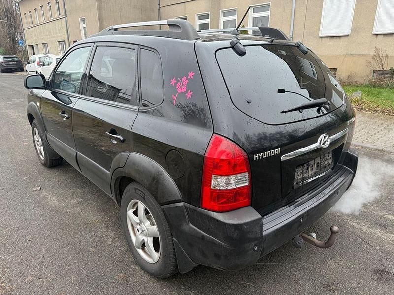 Gebraucht Hyundai Tucson 141 PS (103 kW) 2006 Schwarz SUV