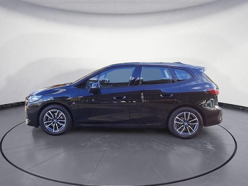 Gebraucht BMW 218 Active Tourer Performance 136 PS (100 kW) 2024 Schwarz Van / Kleinbus