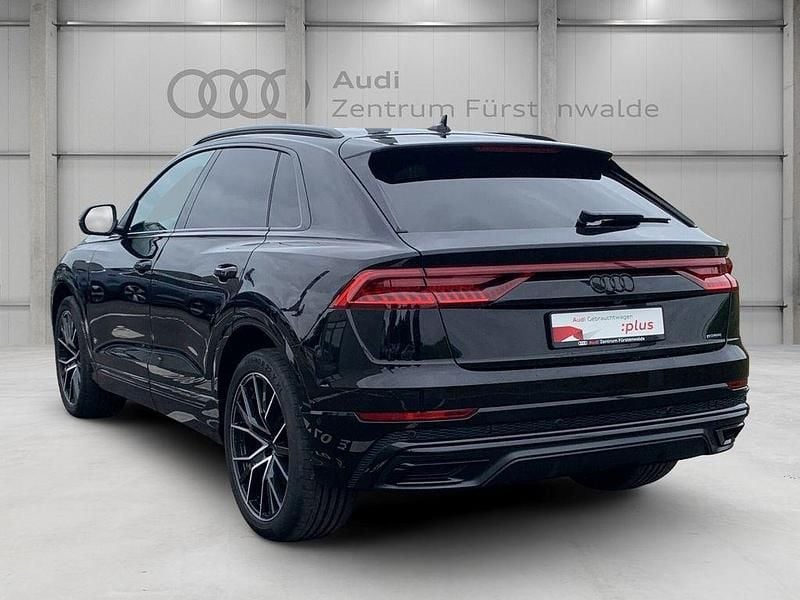Gebraucht Audi Q8 S-Line 286 PS (210 kW) 2022 Schwarz SUV