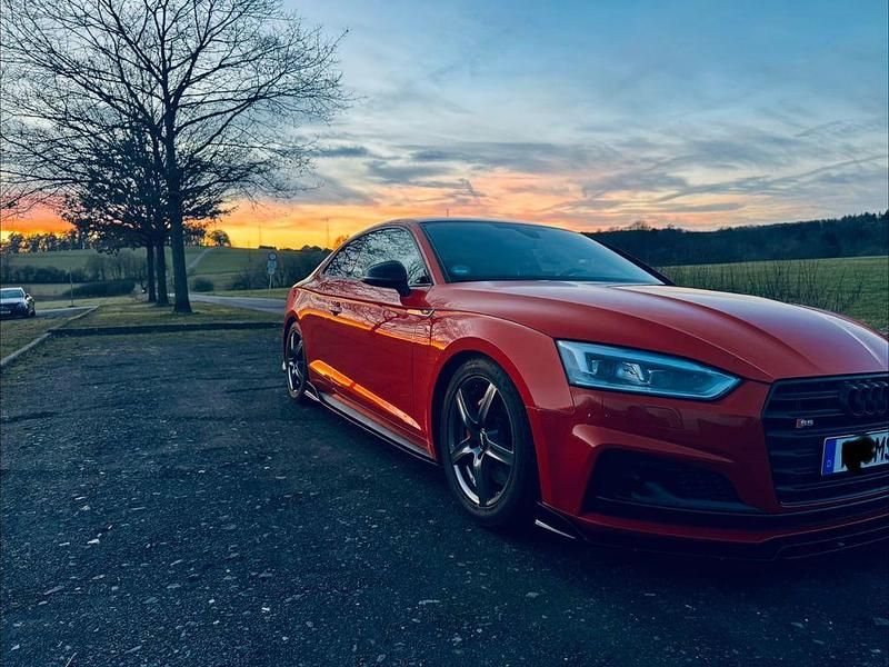 Gebraucht Audi S5 Ambiente 354 PS (260 kW) 2018 Rot Coupé
