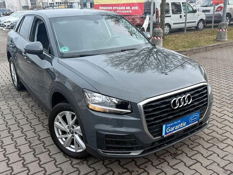 Gebraucht Audi Q2 Ambiente 116 PS (85 kW) 2018 Grau SUV