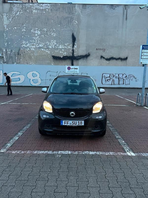 Schwarz Gebraucht 2015 Smart ForFour Kleinwagen | 6.500 € (Fairer Preis) - Bild 1/4