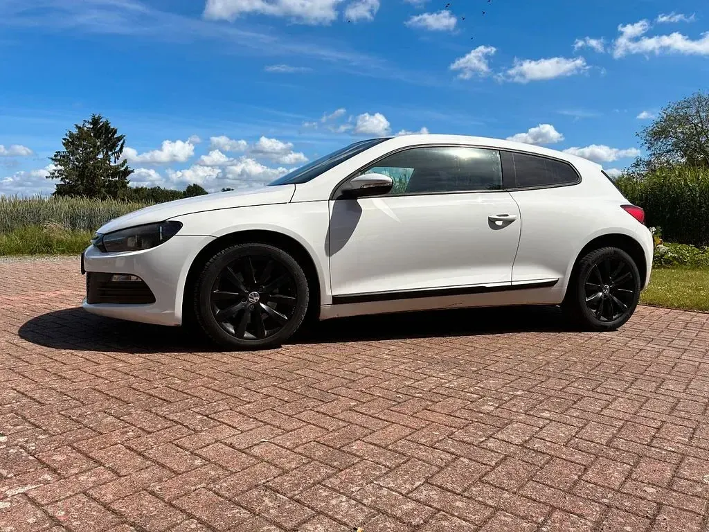 Gebraucht VW Scirocco 160 PS (117 kW) 2011 Weiß Coupé