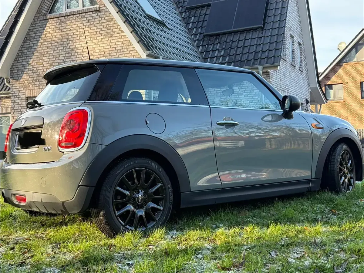Usata Mini Cooper 75 CV (55 kW) 2018 Grigio Utilitaria