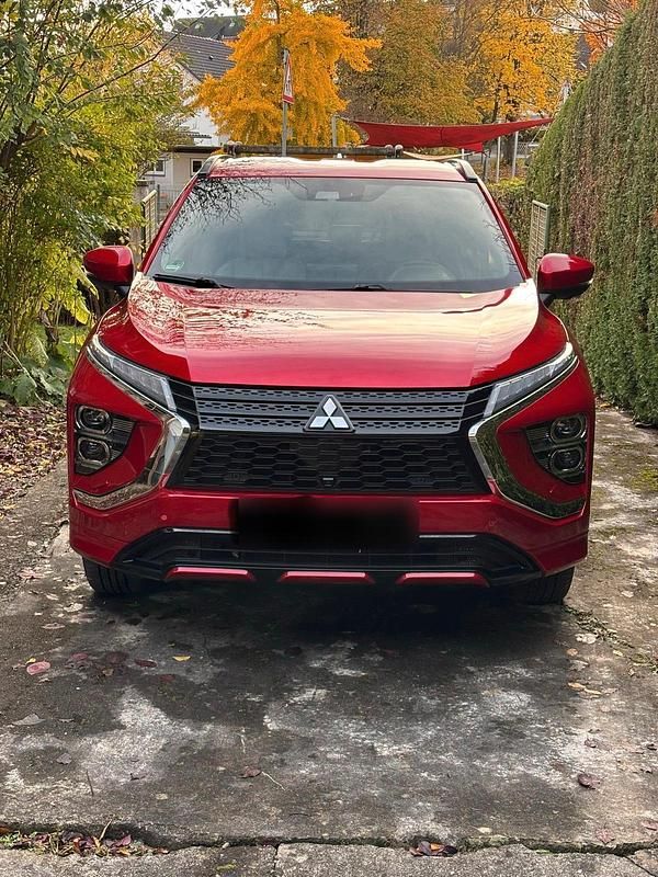 Second-hand Mitsubishi Eclipse Top 188 CP (138 kW) 2022 Roșu Break