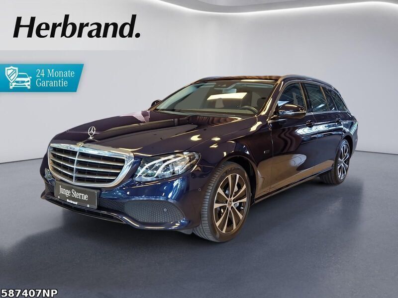 Blau Gebraucht 2020 Mercedes E300 Kombi | 27.980 € (Guter Preis) - Bild 1/4