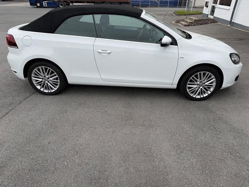 Gebraucht VW Golf Cabriolet Cup 105 PS (77 kW) 2014 Weiß Cabrio