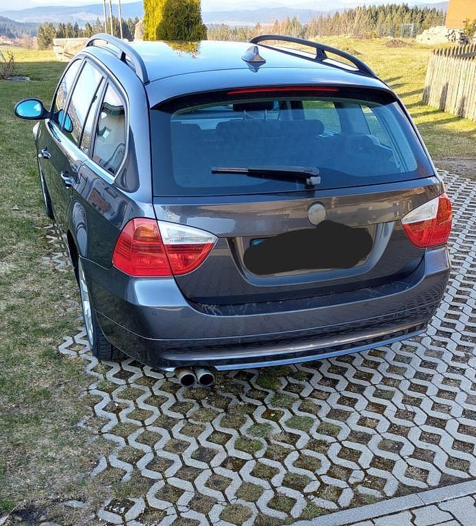 Gebraucht BMW 325 218 PS (160 kW) 2008 Kombi