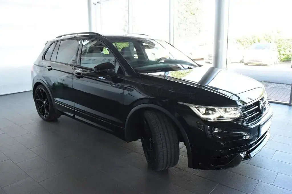 Gebraucht VW Tiguan R 320 PS (235 kW) 2023 Schwarz SUV