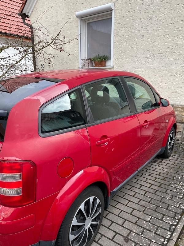 Gebraucht Audi A2 75 PS (55 kW) 2002 Rot Kleinwagen