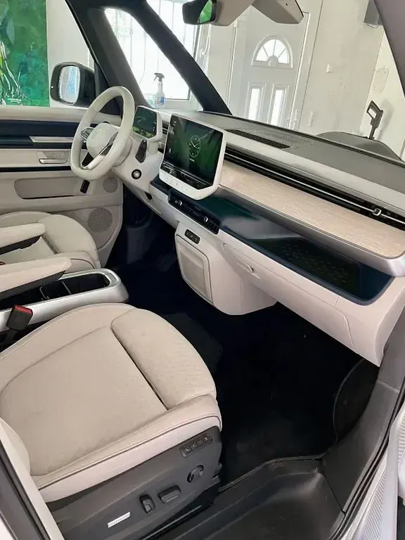 Gebraucht VW ID. Buzz Pro 150 kW (204 PS) 2024 Weiß Van / Kleinbus