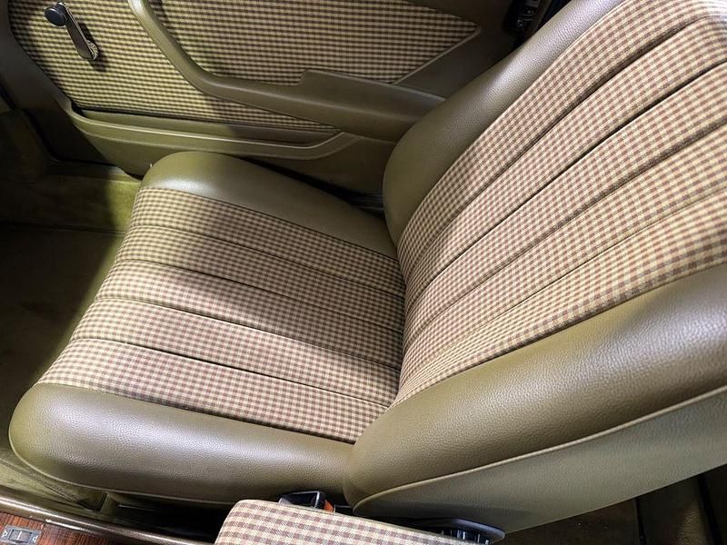 Usata Mercedes S280 185 CV (136 kW) 1978 Bianco Berlina