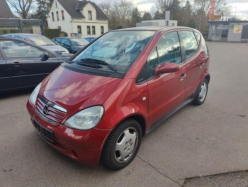 Gebraucht Mercedes A140 82 PS (60 kW) 1998 Rot Van / Kleinbus