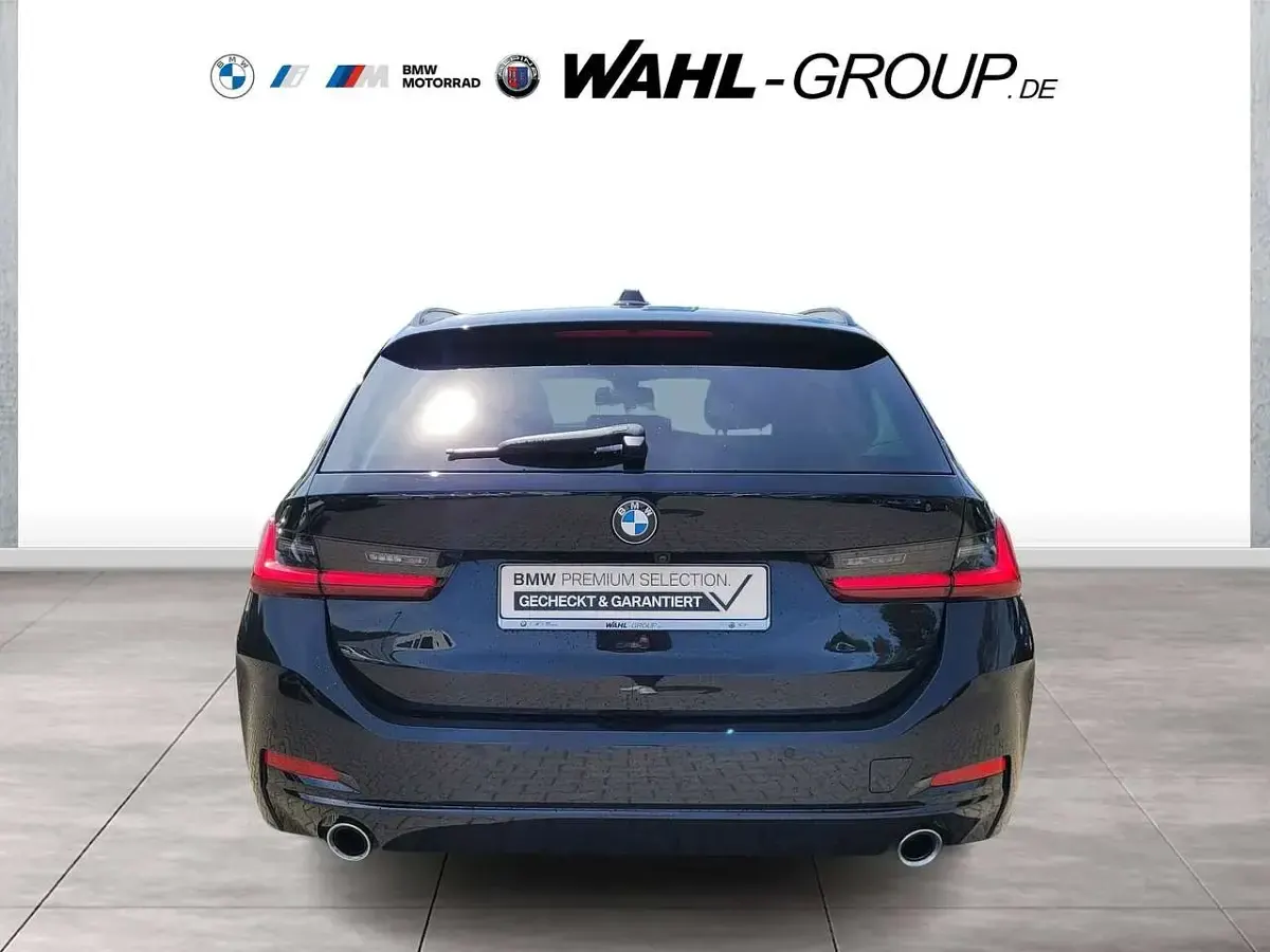 Gebraucht BMW 318 Sport Line 156 PS (114 kW) 2024 Schwarz Kombi