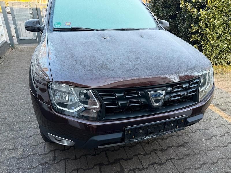 Gebraucht Dacia Duster 125 PS (91 kW) 2017 Braun SUV