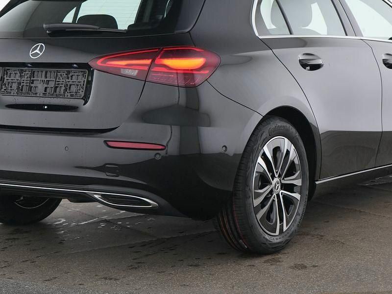 Gebraucht Mercedes A200 Progressive 150 PS (110 kW) 2025 Lack kosmosschwarz Limousine