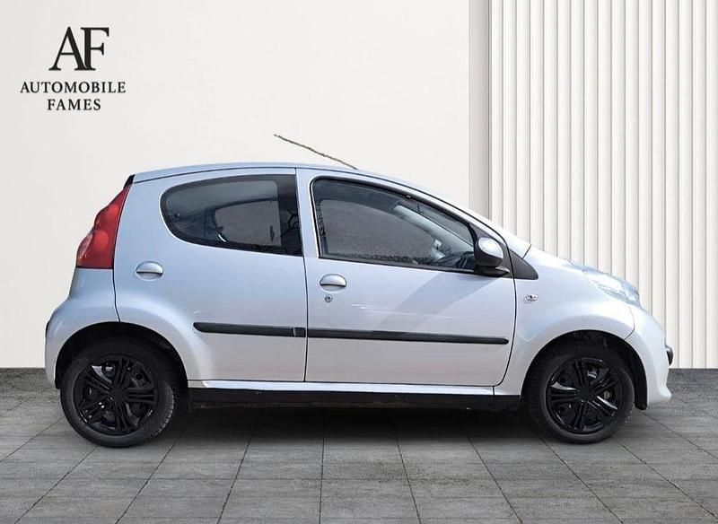 Gebraucht Peugeot 107 68 PS (50 kW) 2007 Grau Kleinwagen