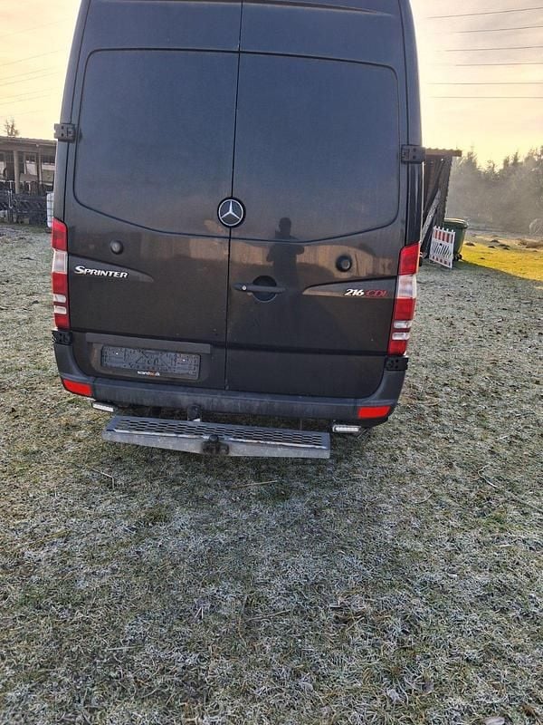 Gebraucht Mercedes Sprinter 163 PS (119 kW) 2011 Schwarz Van