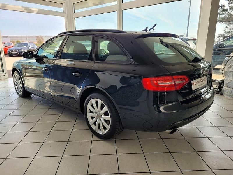 Gebraucht Audi A4 Ambiente 170 PS (125 kW) 2014 Schwarz Kombi