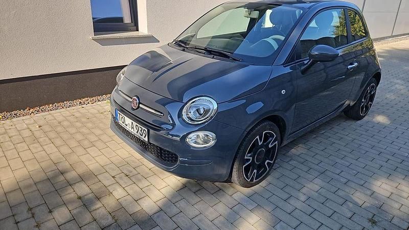 Grau Gebraucht 2017 Fiat 500 Lounge Kleinwagen | 7.490 € (Guter Preis) - Bild 1/4