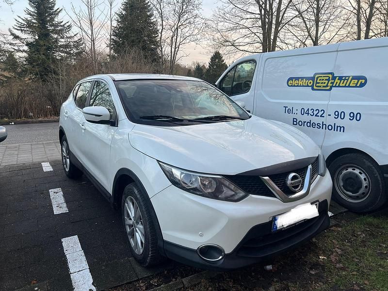 Weiß Gebraucht 2015 Nissan Qashqai SUV | 11.500 € (Teuer) - Bild 1/4
