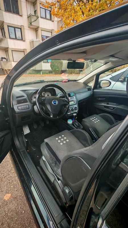 Schwarz Gebraucht 2006 Fiat Punto Kleinwagen | 1.300 € (Fairer Preis) - Bild 1/4