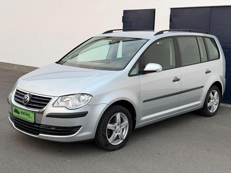 Silber Gebraucht 2008 VW Touran Conceptline Van / Kleinbus | 2.600 € (Superpreis) - Bild 1/4