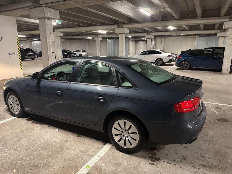 Gebraucht Audi A4 Attraction 160 PS (117 kW) 2008 Grau Limousine