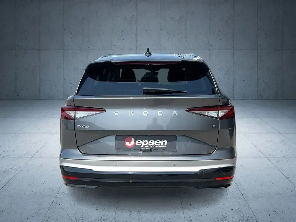 Gebraucht Skoda Enyaq iV Clever 210 kW (286 PS) 2025 Grau SUV