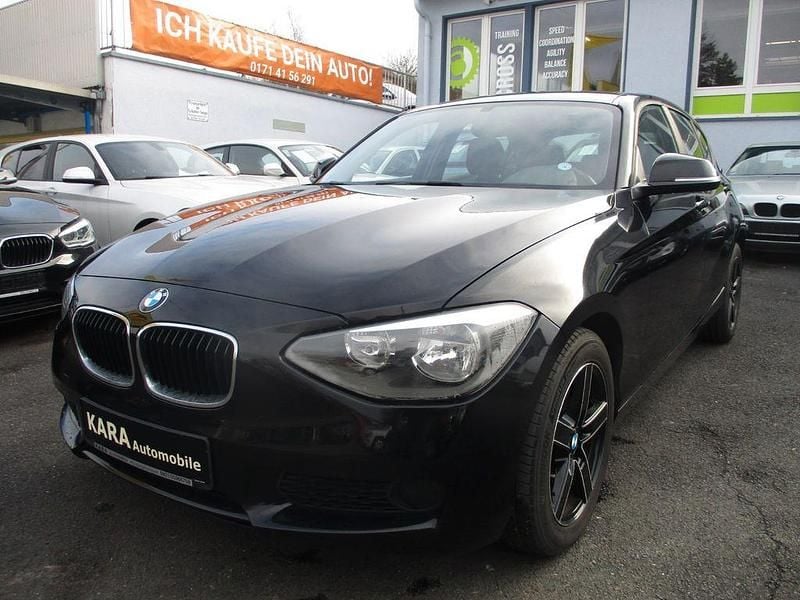 Gebraucht BMW 114 102 PS (75 kW) 2013 Schwarz Kleinwagen