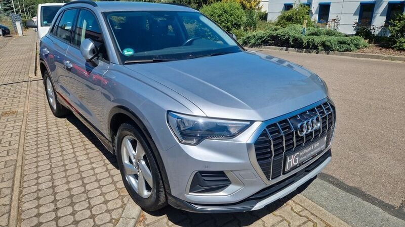 Silber Gebraucht 2020 Audi Q3 Advanced SUV | 25.900 € (Superpreis) - Bild 1/4