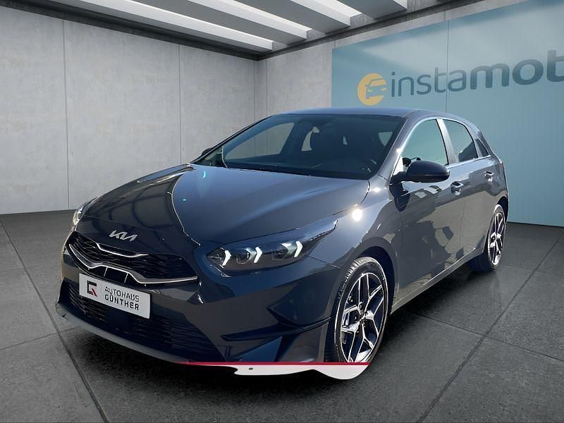 Schwarz Neu 2025 Kia Ceed 4 Kleinwagen | 27.449 € (Fairer Preis) - Bild 1/4