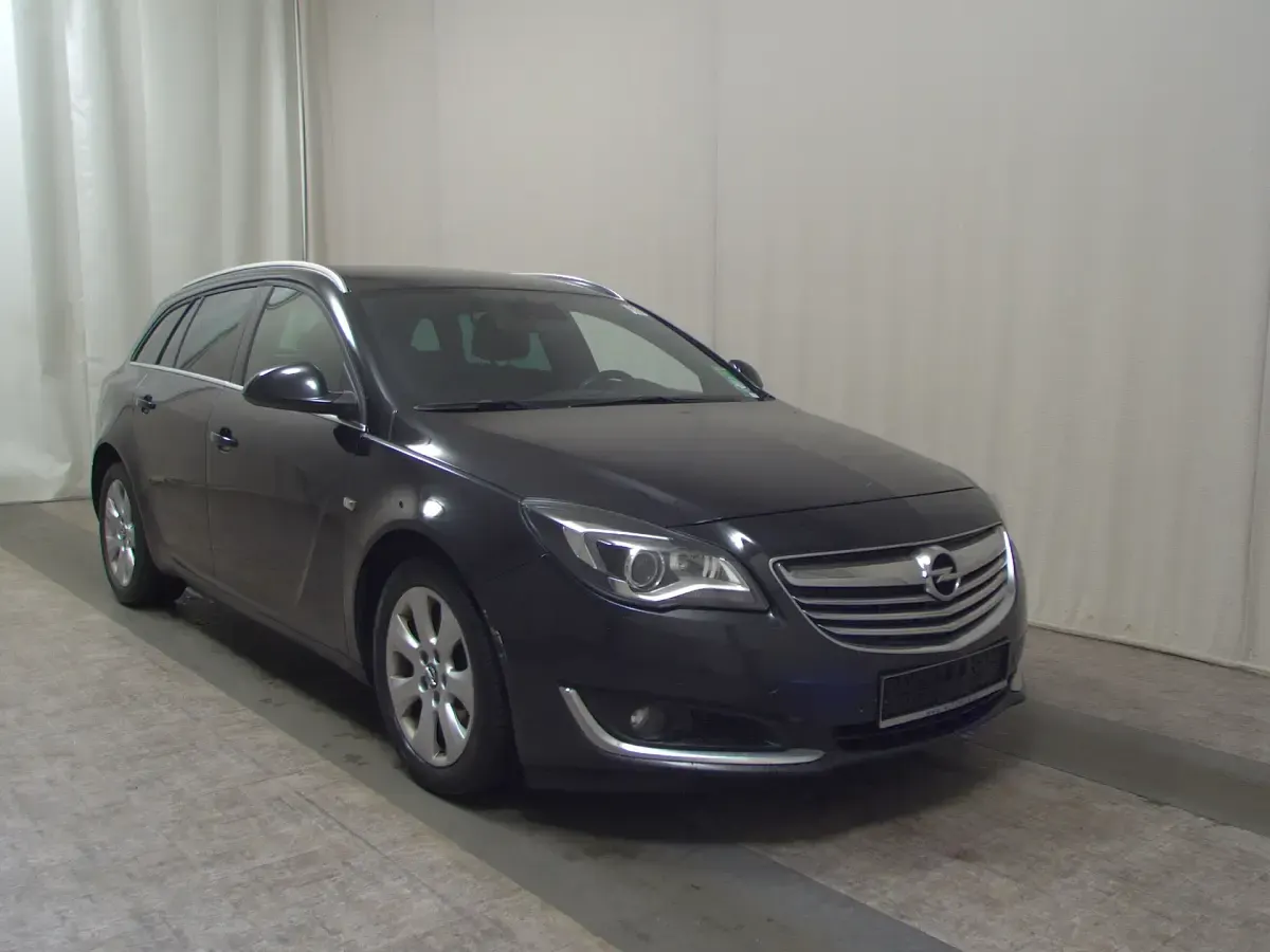 Gebraucht Opel Insignia 163 PS (119 kW) 2014 Karbonschw graphitschw midnigh Kombi
