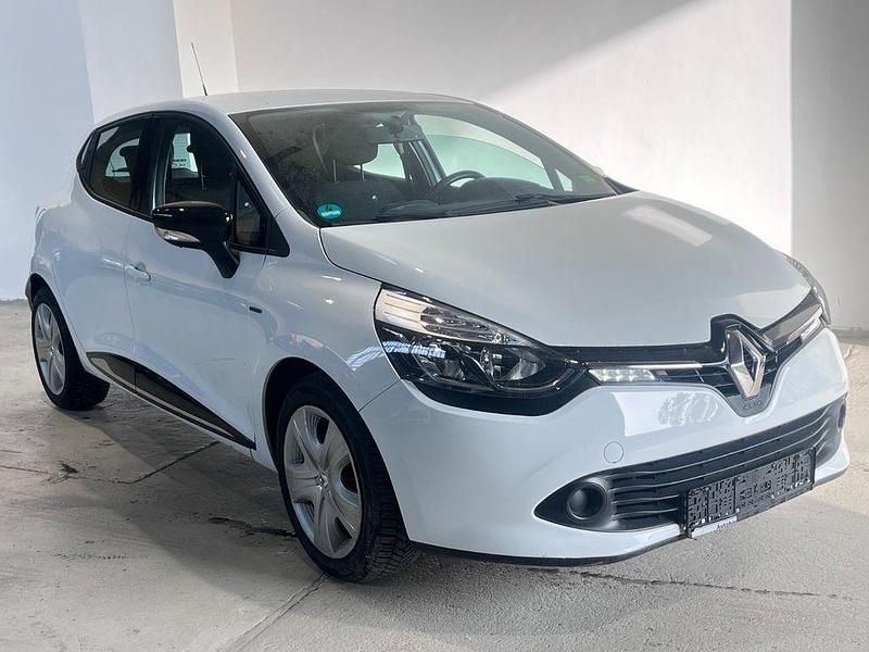Gebraucht Renault Clio IV LIMITED 73 PS (53 kW) 2016 Weiß Limousine