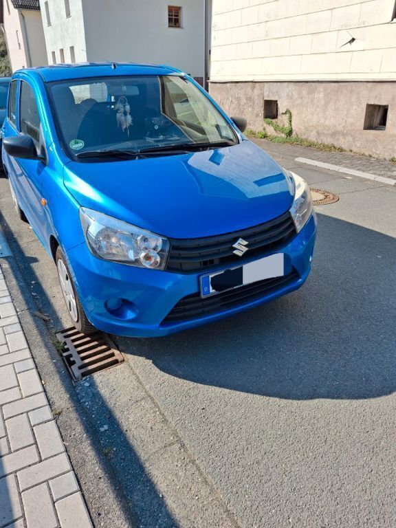 Blau Gebraucht 2017 Suzuki Celerio Club Limousine | 5.300 € (Guter Preis) - Bild 1/4