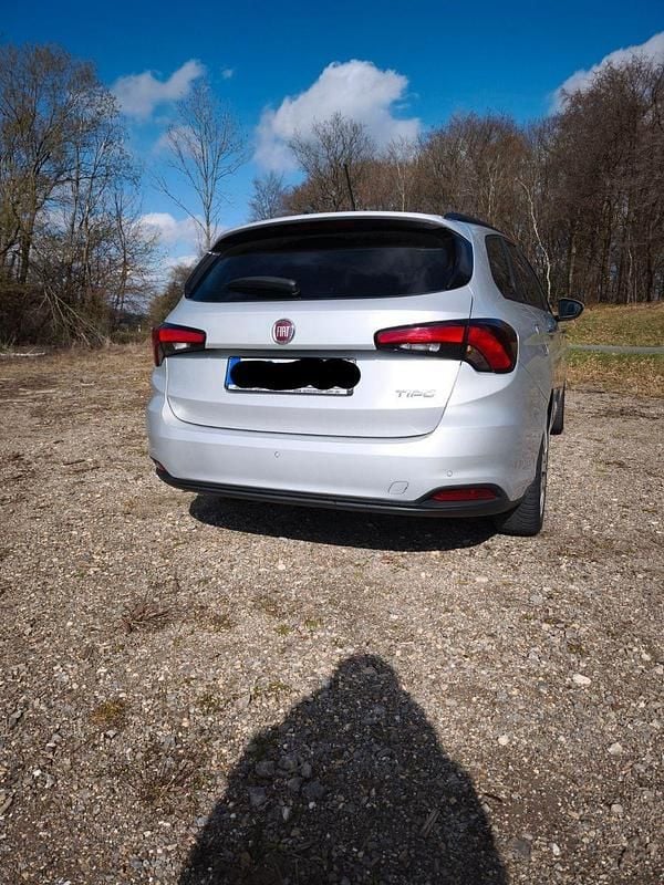 Gebraucht Fiat Tipo 95 PS (69 kW) 2019 Grau Kombi