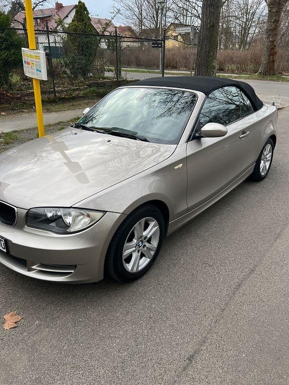 Gebraucht BMW 118 Cabriolet 143 PS (105 kW) 2008 Silber Cabrio
