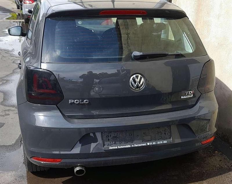 Gebraucht VW Polo LOUNGE 105 PS (77 kW) 2015 Grau Limousine