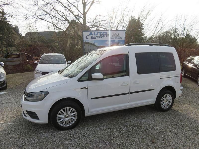 Gebraucht VW Caddy Trendline 102 PS (75 kW) 2017 Weiß Van / Kleinbus